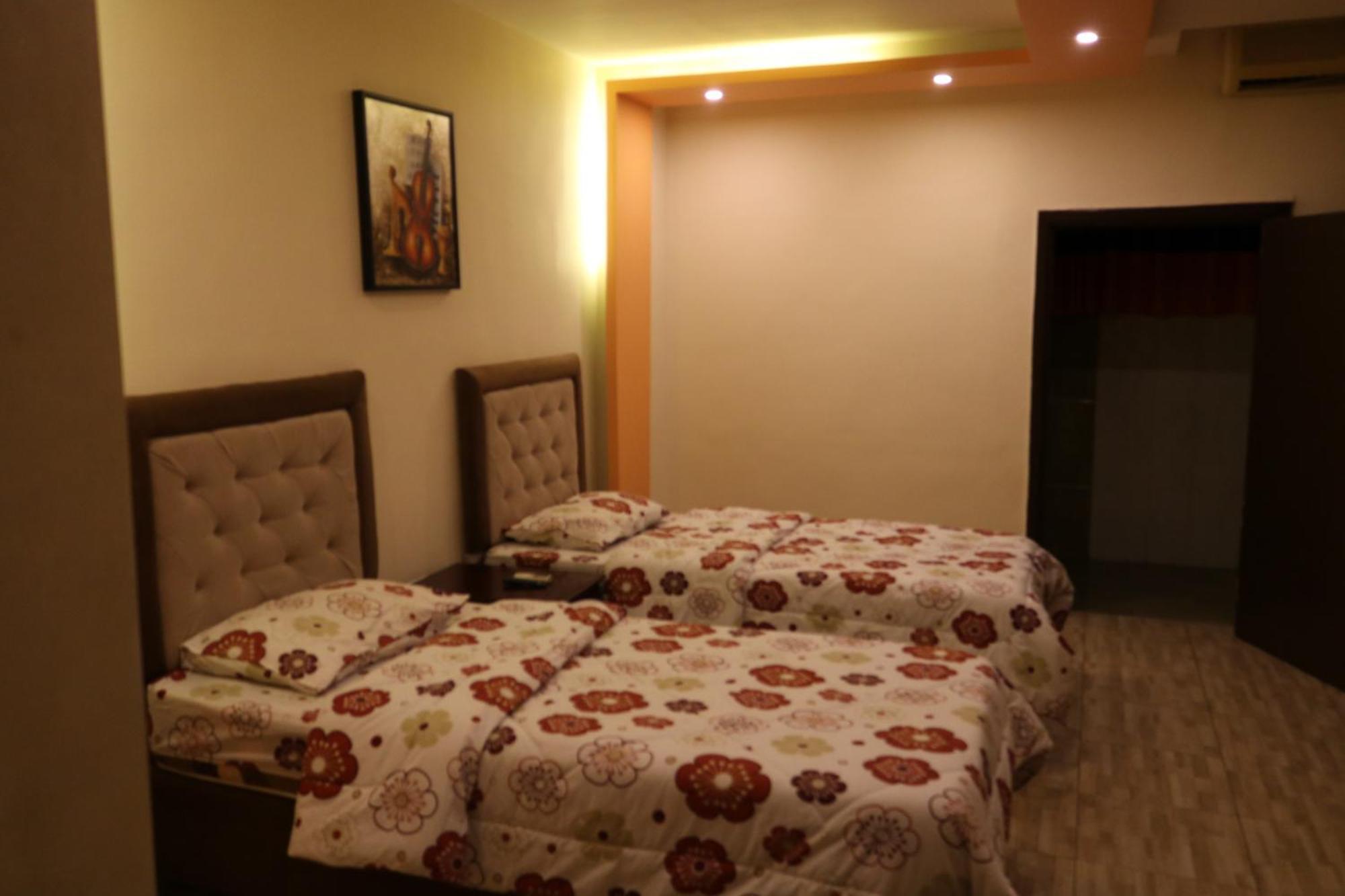 Al Riyati Hotel Apartments Áqaba Habitación foto